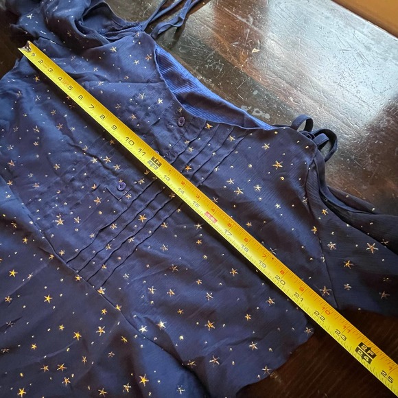 🔥3 for $23🔥 Navy Strappy Layered Blouse with Gold Stars - Picture 8 of 9